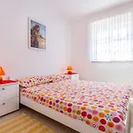 Apartment Marich *