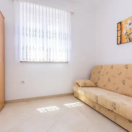 Marich Apartment *