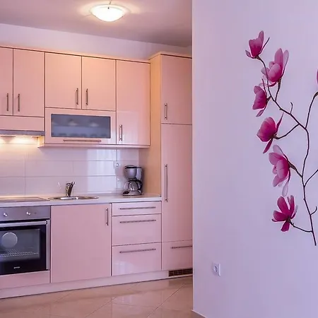 Apartment Marich *