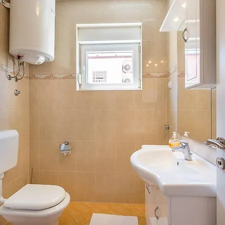Marich Apartment *