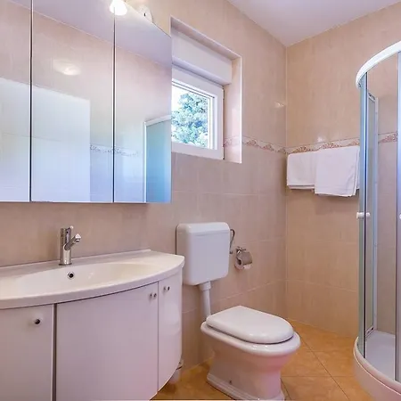 Apartment Marich *